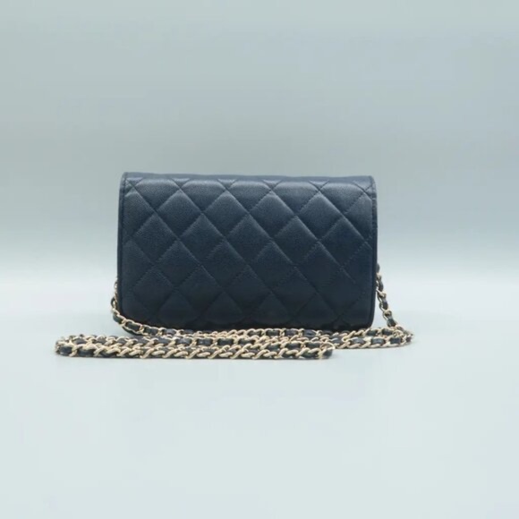 100% Authentic CHANEL Wallet on Chain Navy Leather Shoulder Bag - Picture 2 of 11